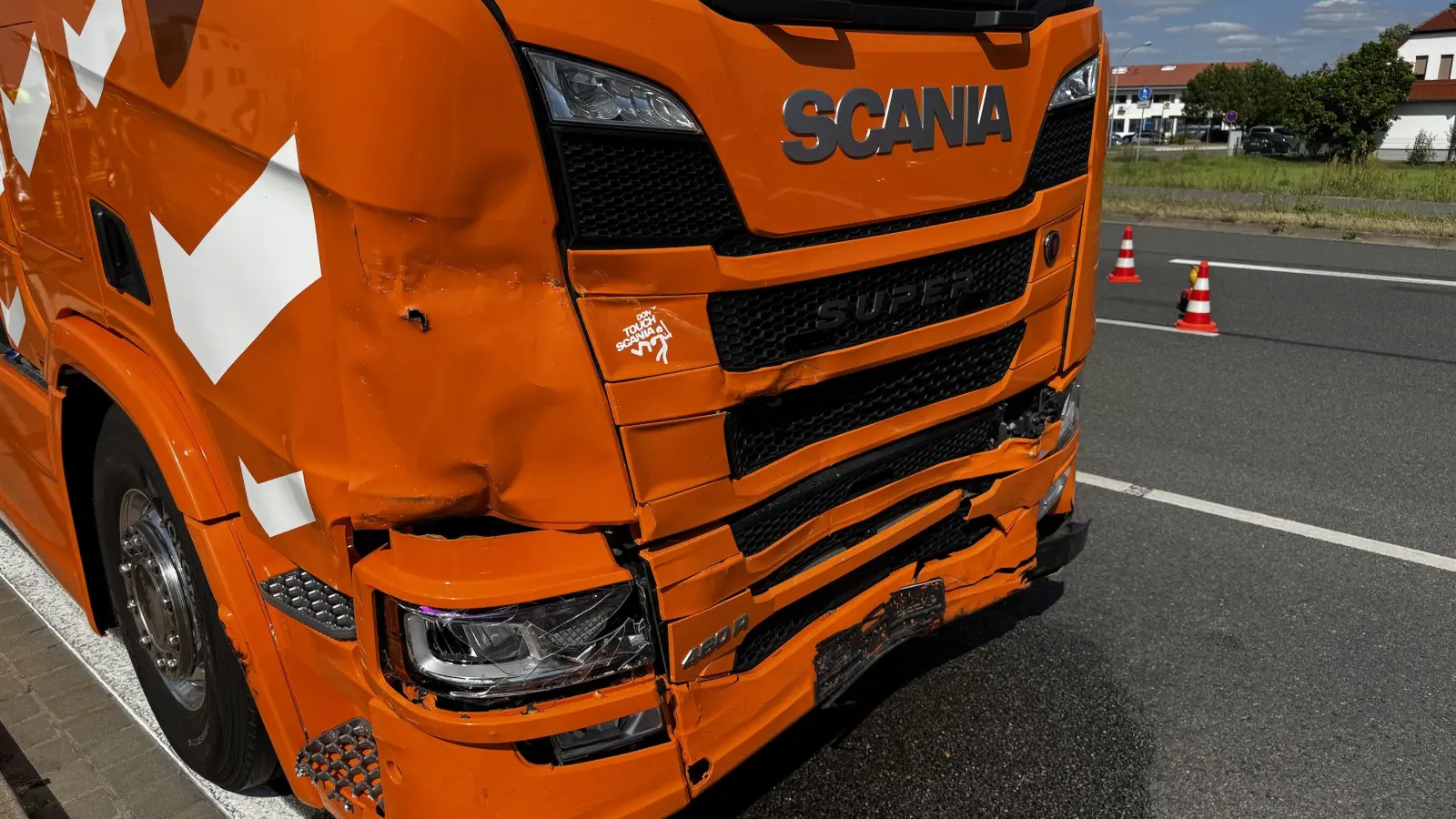 Unfall zwischen PKW und LKW kurz nach Jesewitz (Foto: Daniel Große)