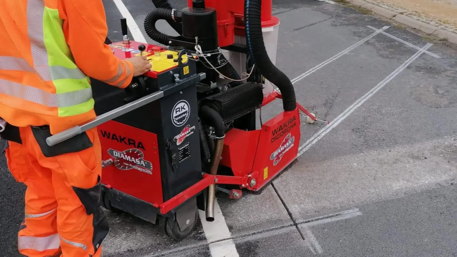 Monteure für die Verkehrssicherung in Taucha gesucht! (Foto: WRANIK Verkehrsleittechnik)