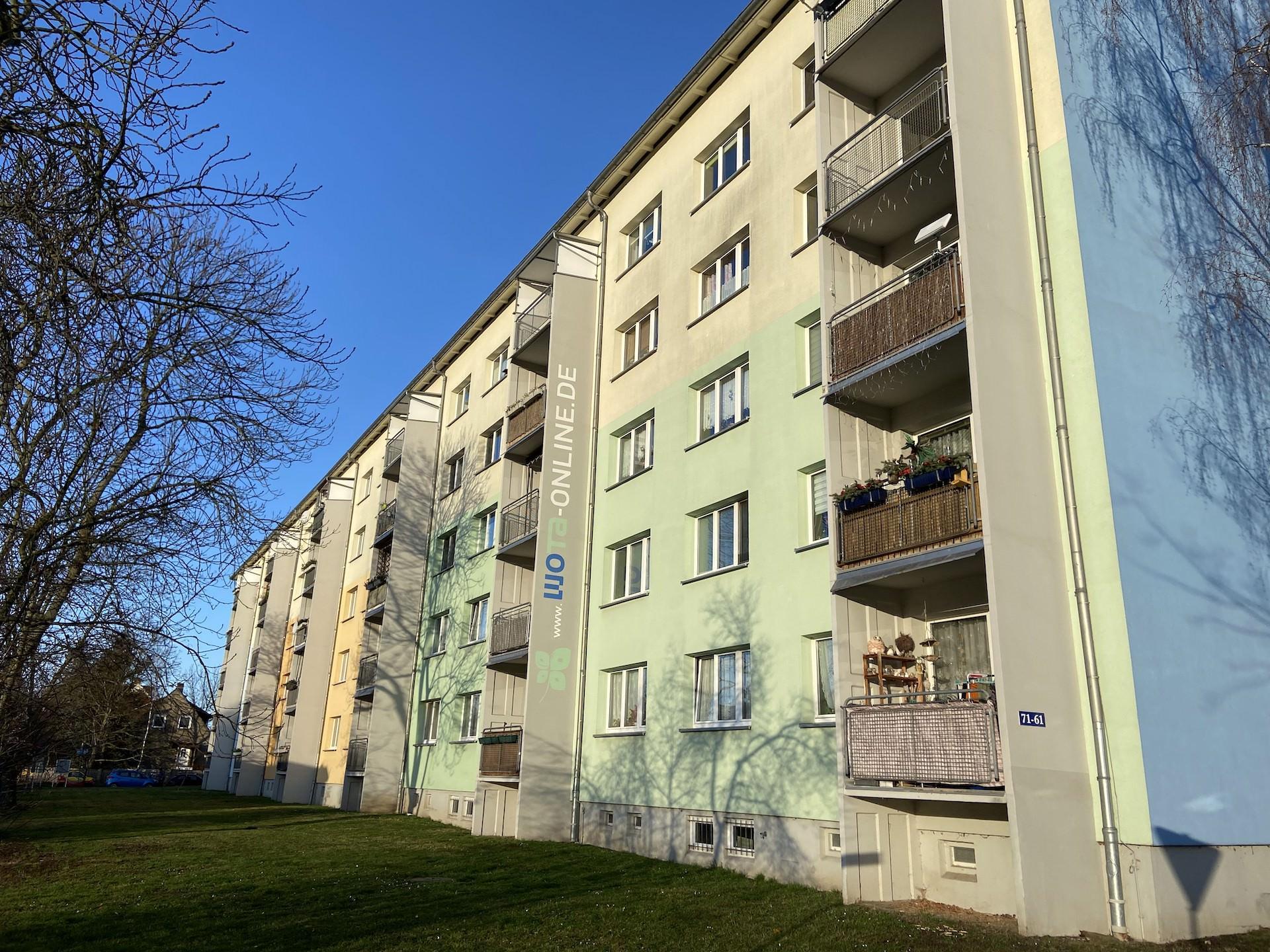 Der Wohnblock Dewitzer Straße 61-71 soll in den nächsten Jahren saniert werden. (Foto: taucha-kompakt.de)