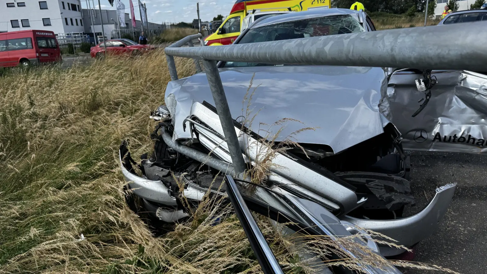 Unfall zwischen PKW und LKW kurz nach Jesewitz (Foto: Daniel Große)