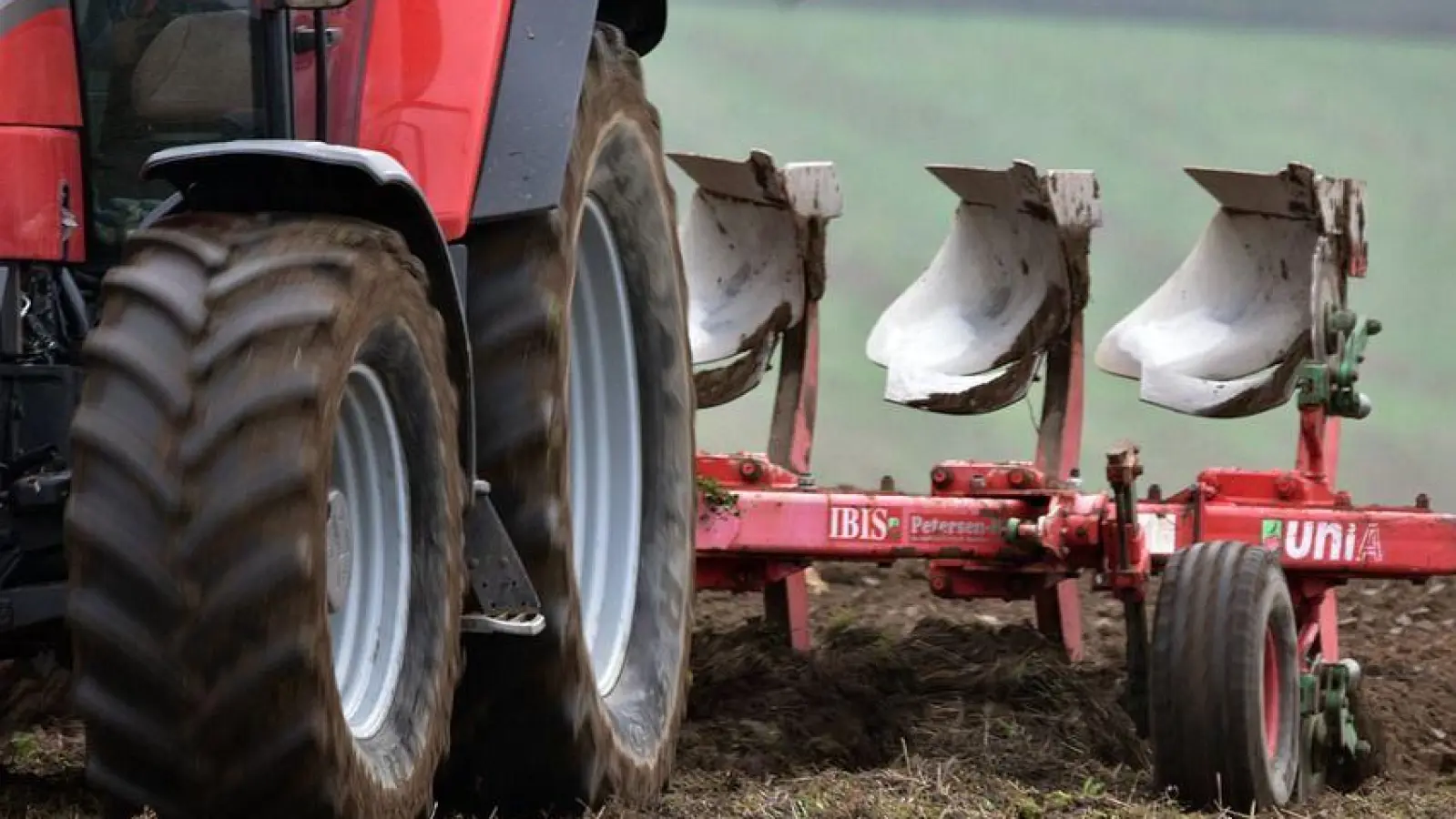 Kollision mit Pflug auf der Straße (Foto: nordsachsen24.de)