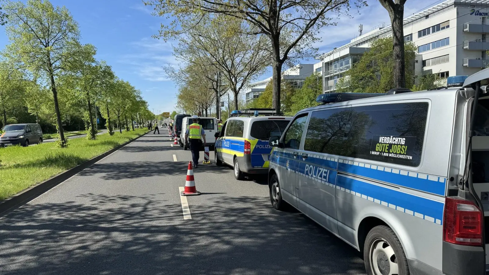 Drogenkontrolle auf der Torgauer Straße (Foto: Daniel Große)