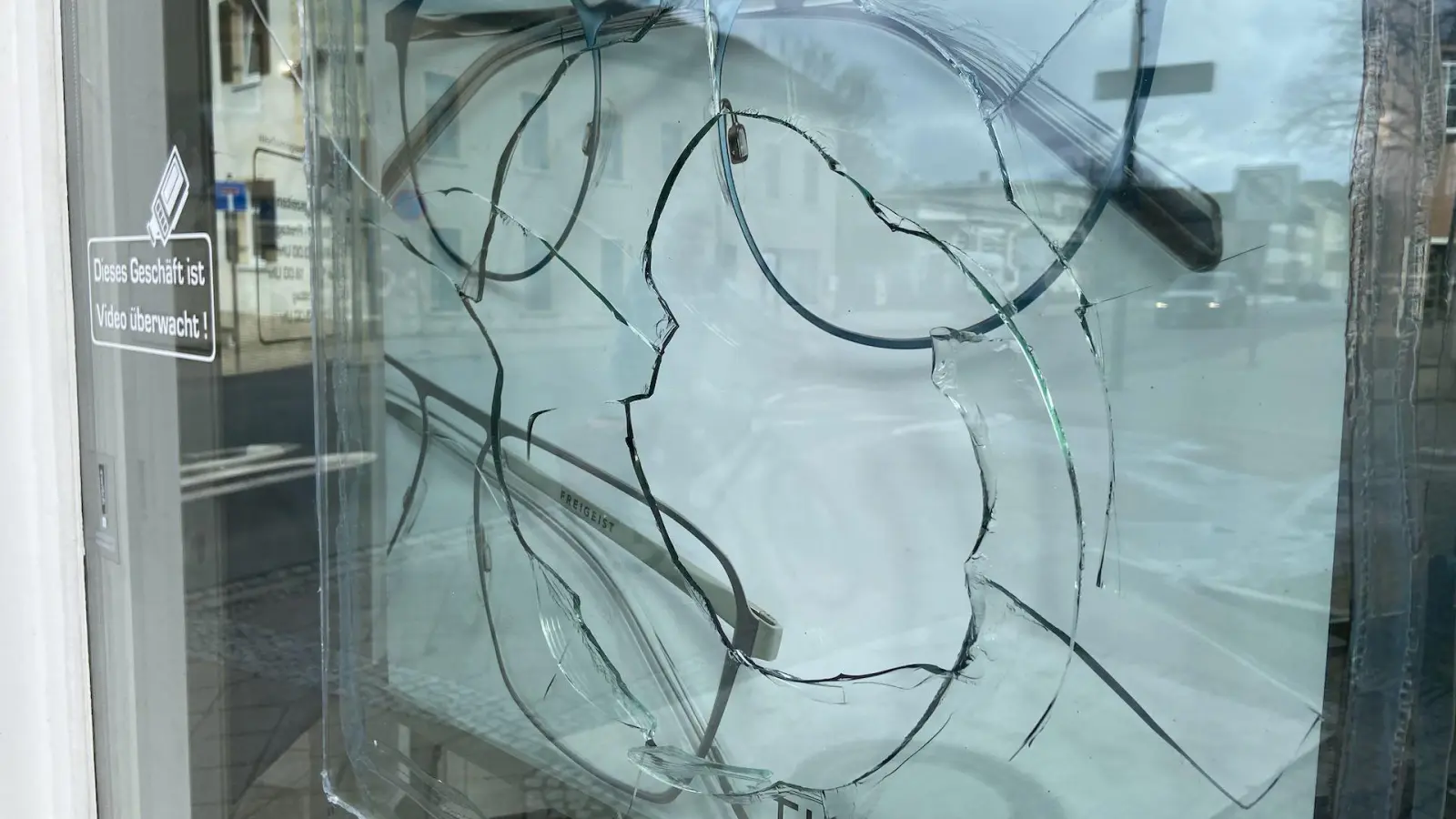 Einbruch bei Optiker in Taucha (Foto: nordsachsen24.de)