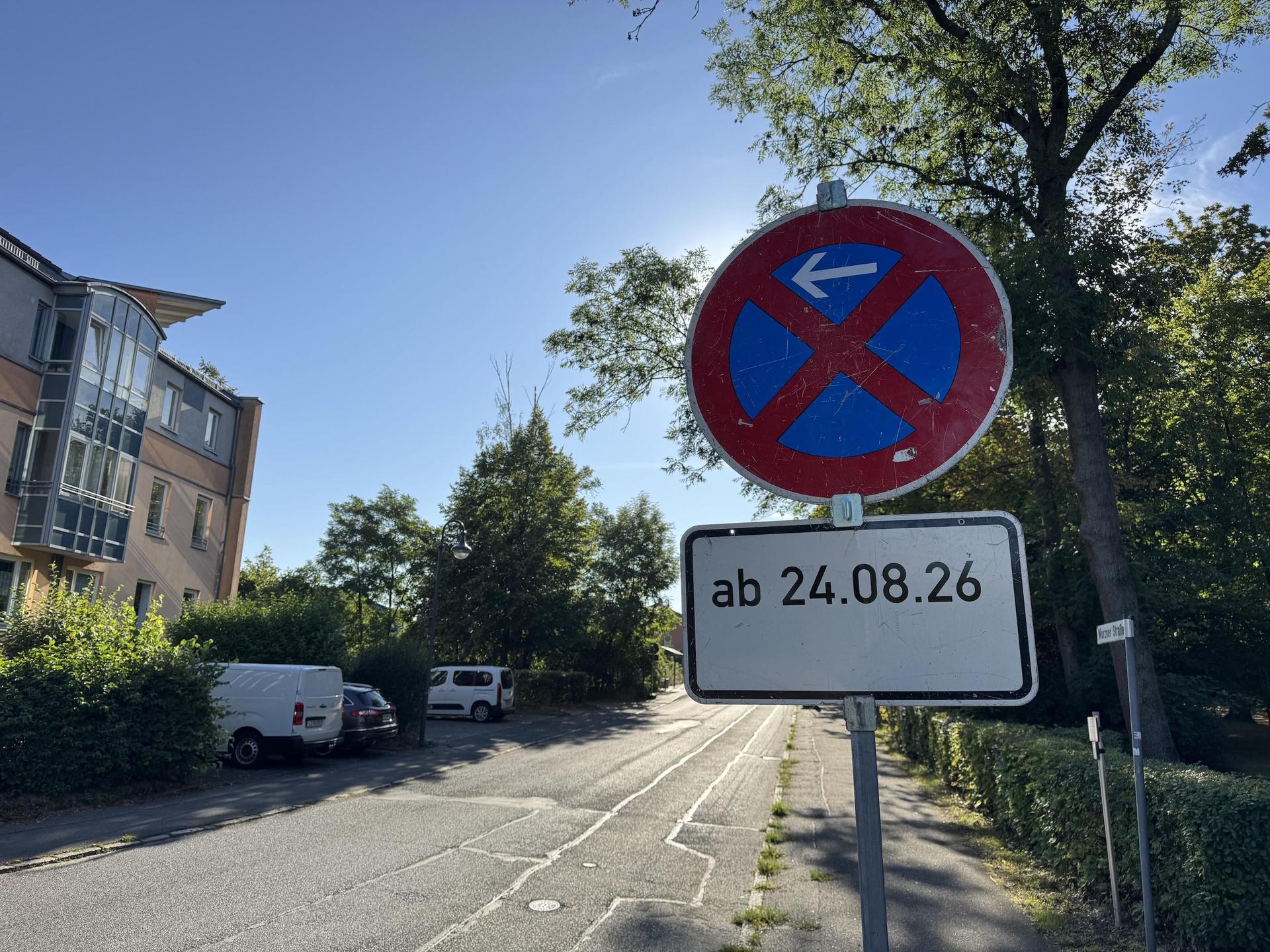 Das Halteverbot in der Wurzner Straße ist falsch beschildert. (Foto: Daniel Große)