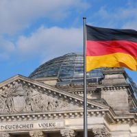 Plant die AfD die Vertreibung von Menschen mit Migrationshintergrund aus Deutschland? Eine CORRECTIV-Recherche legt dies nahe. (Symbolbild: Pixabay)