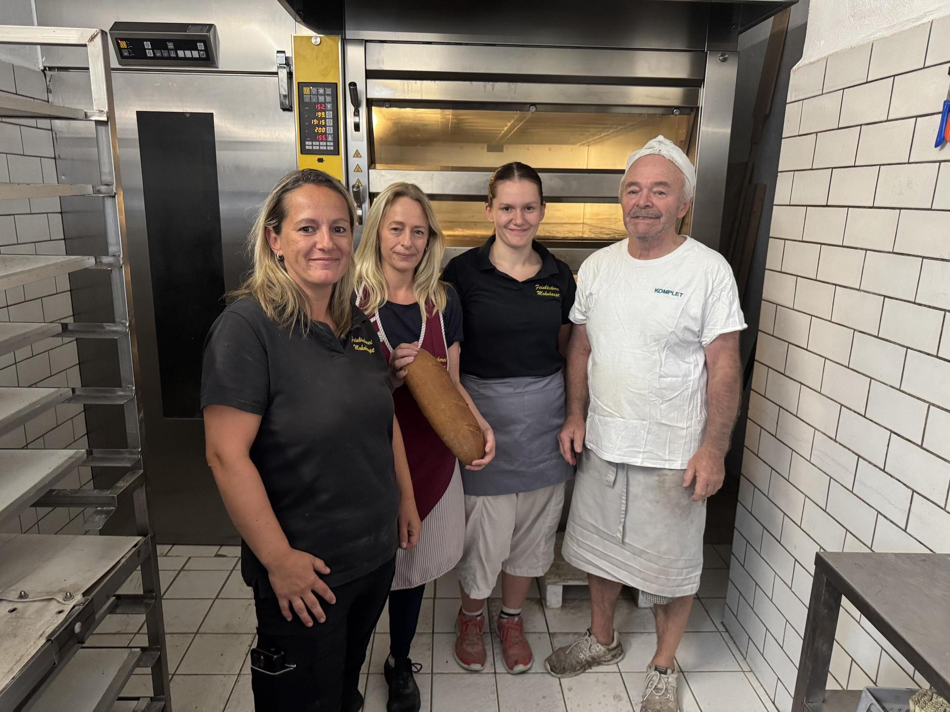 Nancy, Jenny, Paula und Thomas Mohnhaupt (v.l.) sind Teil einer 90-jährigen Unternehmergeschichte. (Foto: Daniel Große)