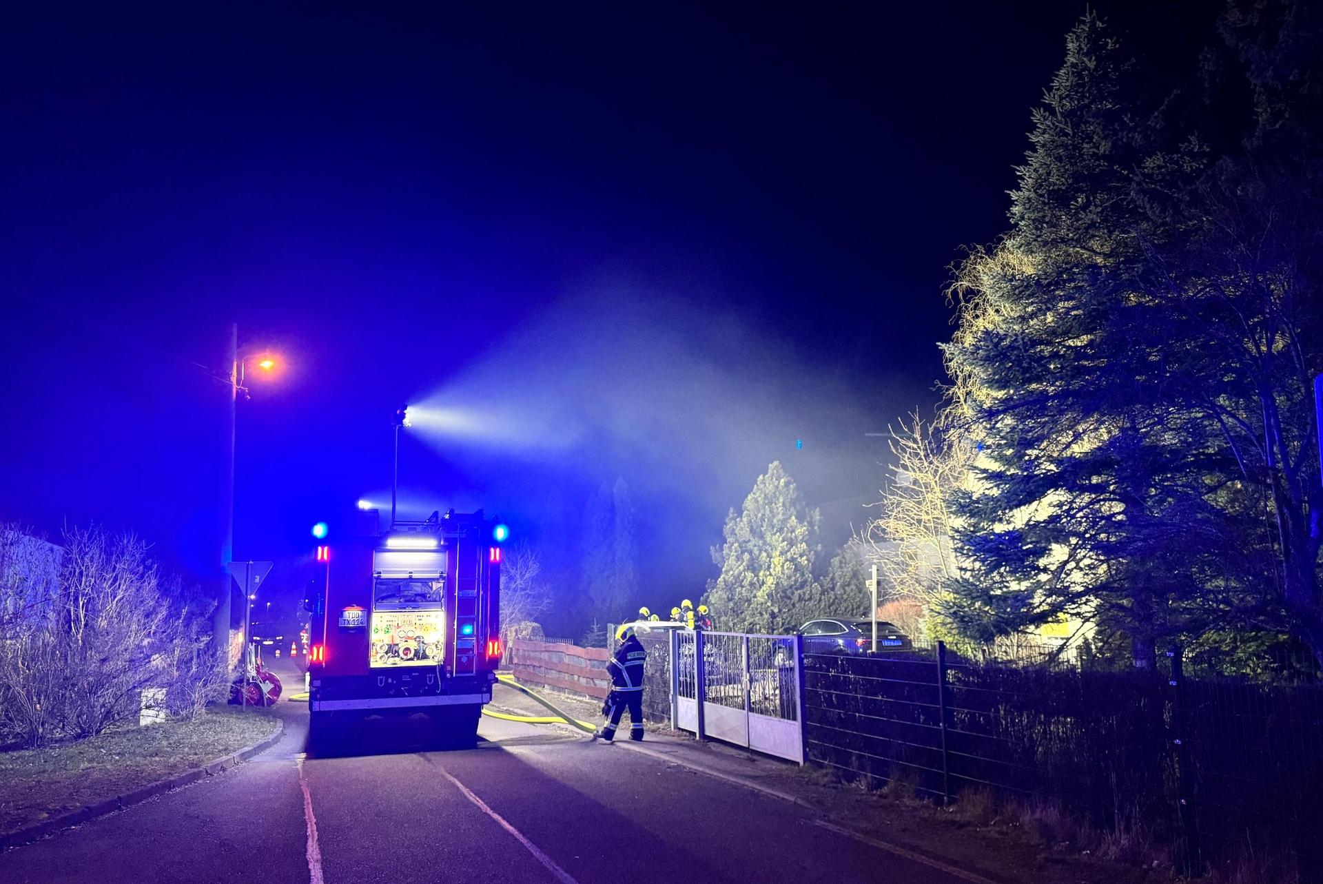 Feuerwehreinsatz in Plösitz am Montagabend (Foto: Daniel Große)
