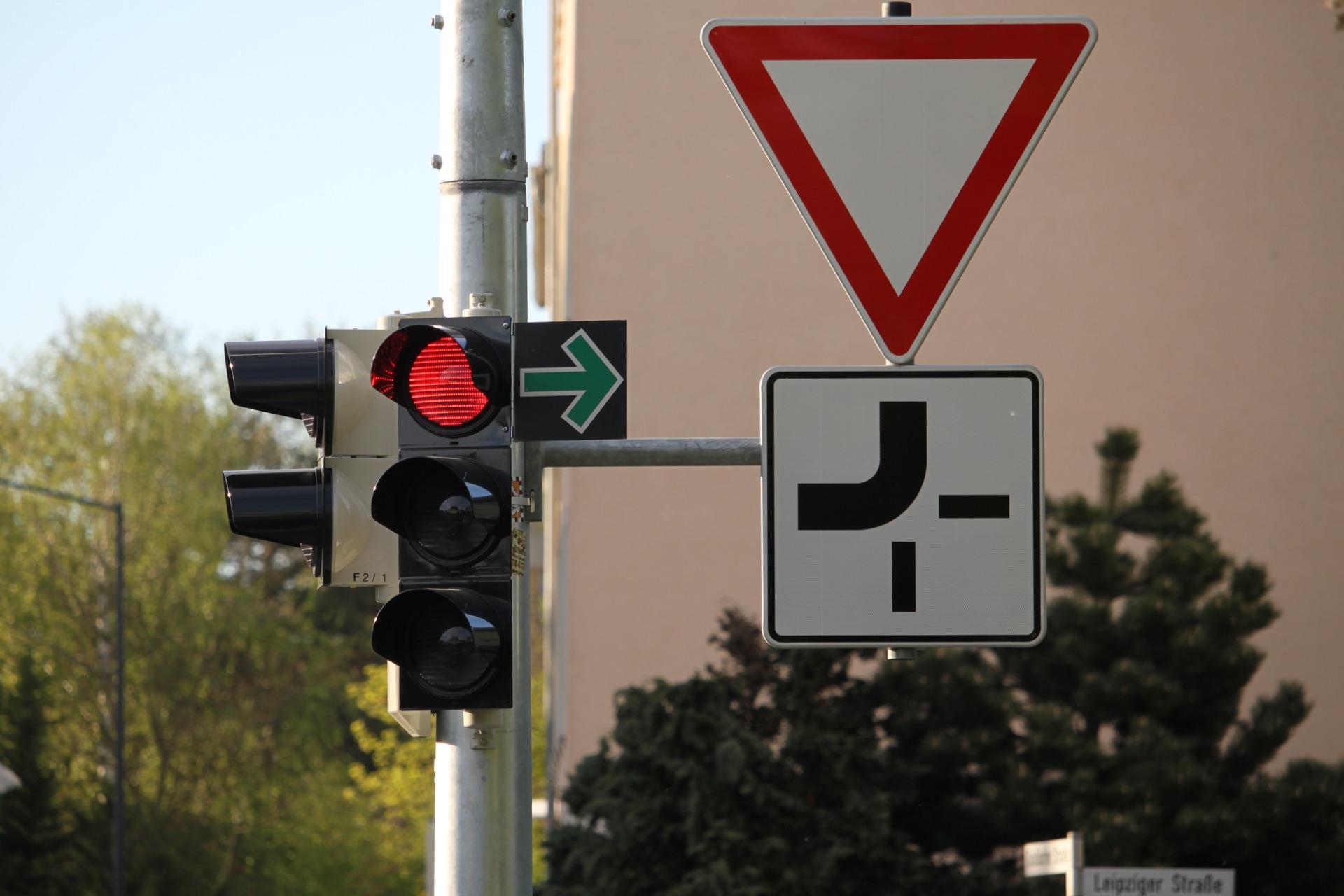 Ampelkreuzung: Der grüne Pfeil ist zurück (Foto: taucha-kompakt.de)