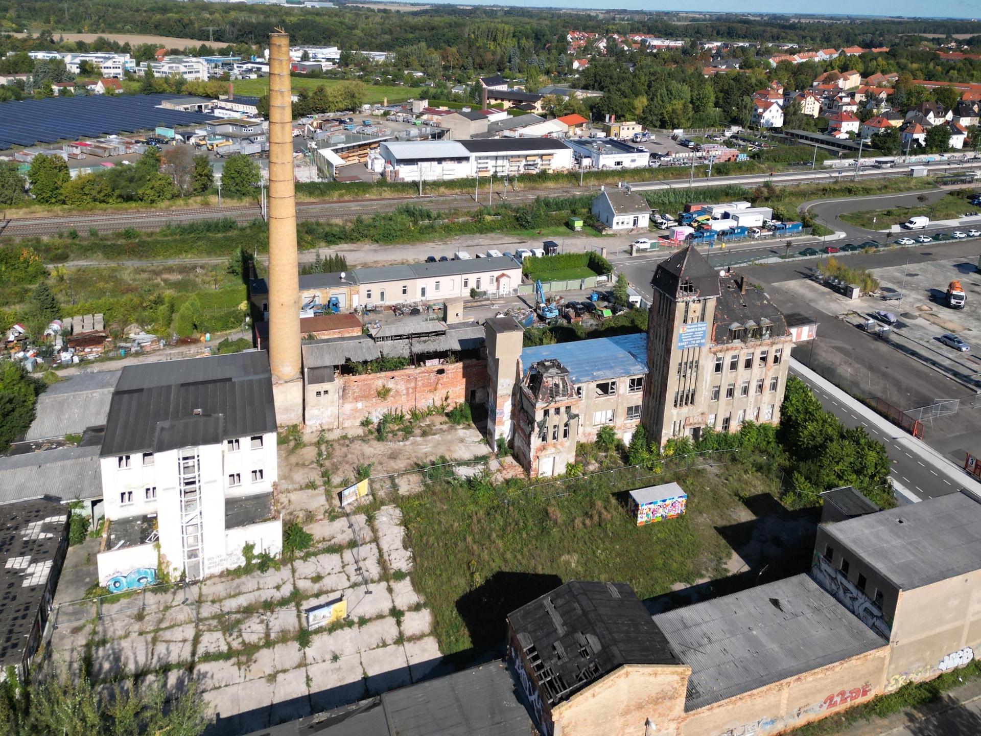 Noch immer liegt die ehemalige Pelzfabrik und spätere Produktionsstätte der „Ankerstones” an der Freiligrathstraße im Dornröschenschlaf. (Foto: Daniel Große)