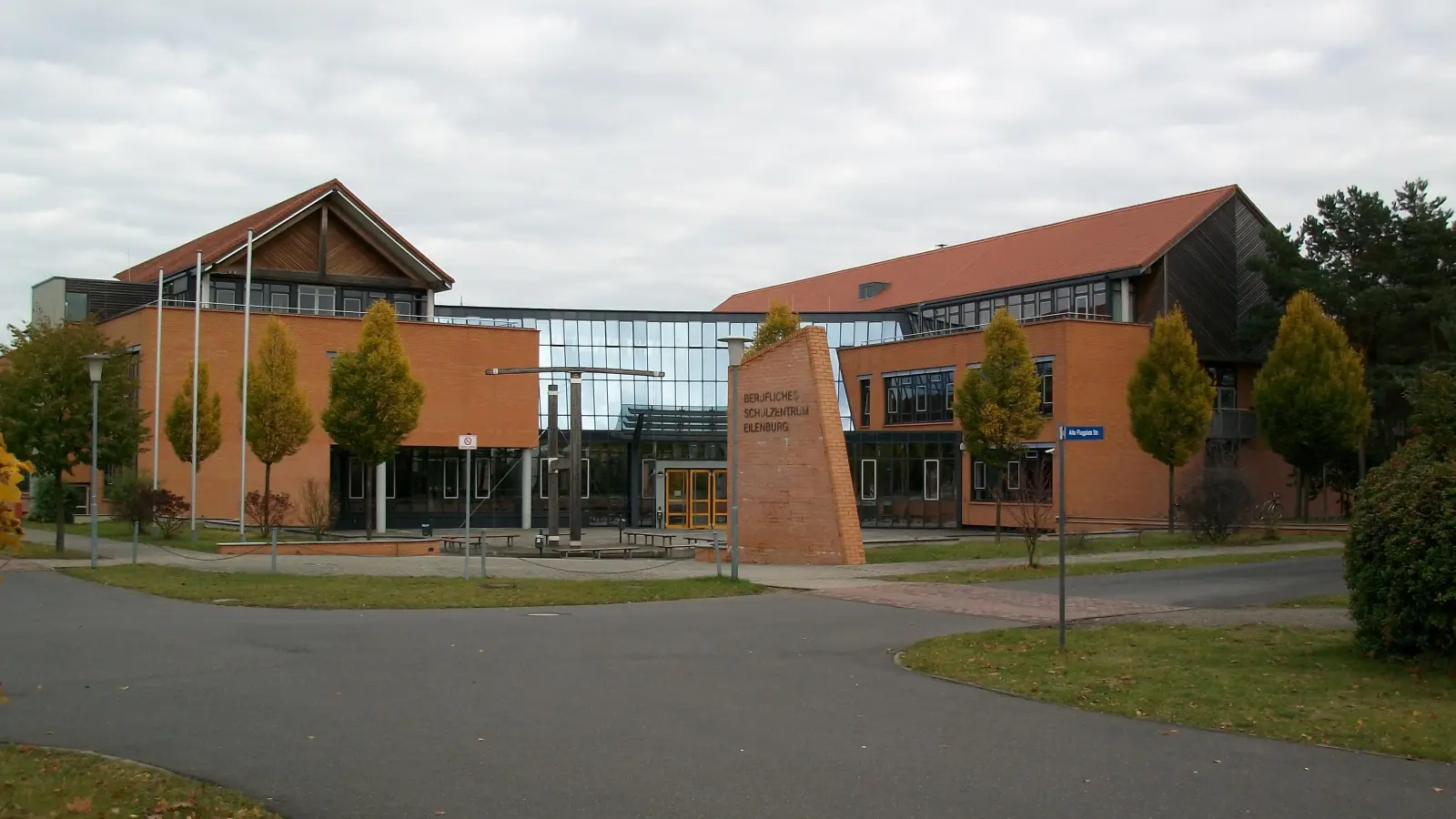 Außenansicht des BSZ Eilenburg „Rote Jahne” (Foto: BSZ Eilenburg)