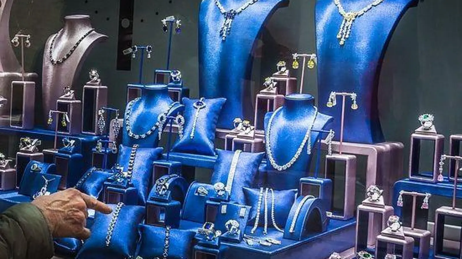 Schmuckdiebstahl, Automatensprengung und Batterieklau (Foto: nordsachsen24.de)