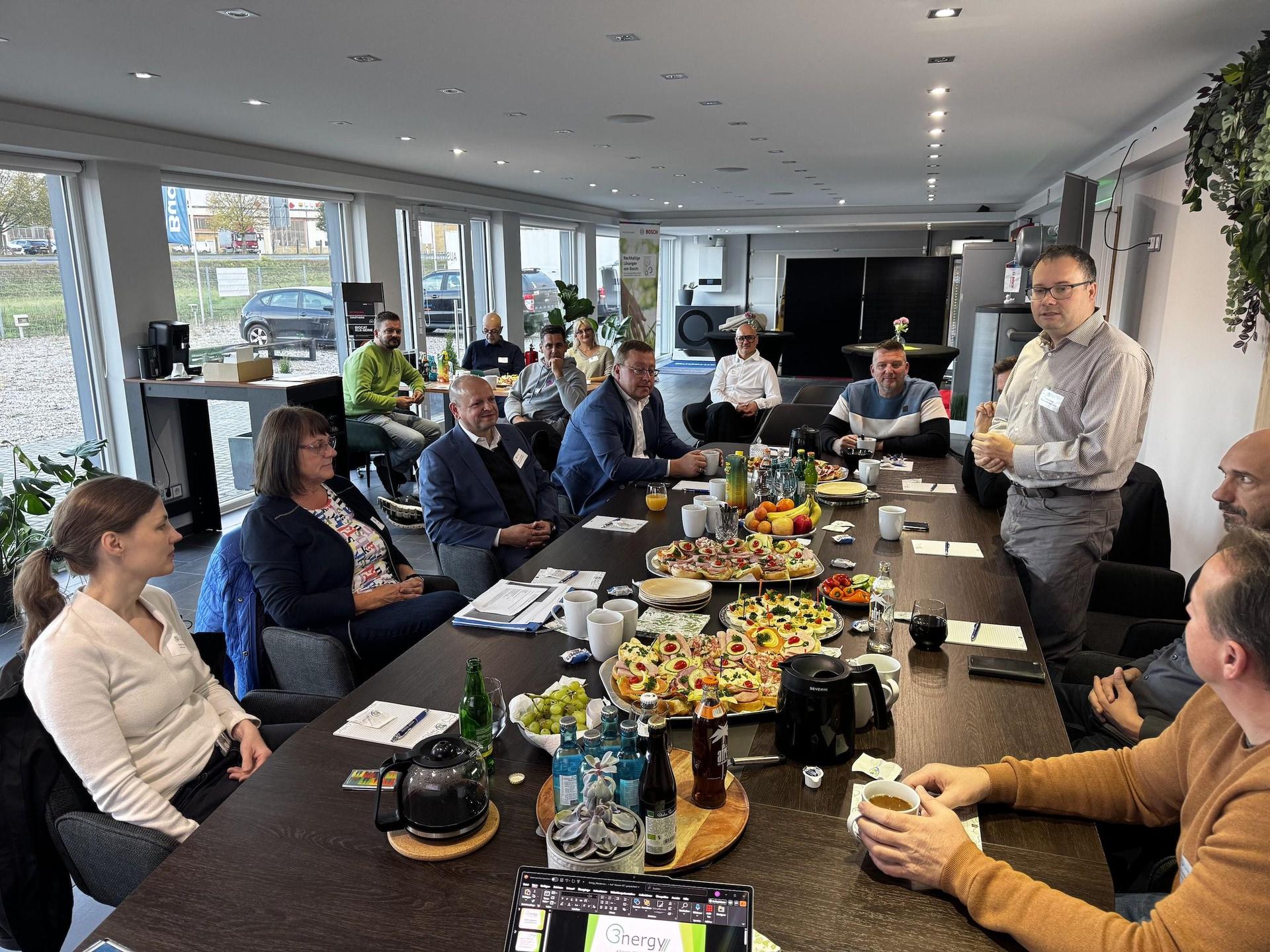 Bürgermeister Tobias Meier sprach einleitende Worte. (Foto: Steven Elm)