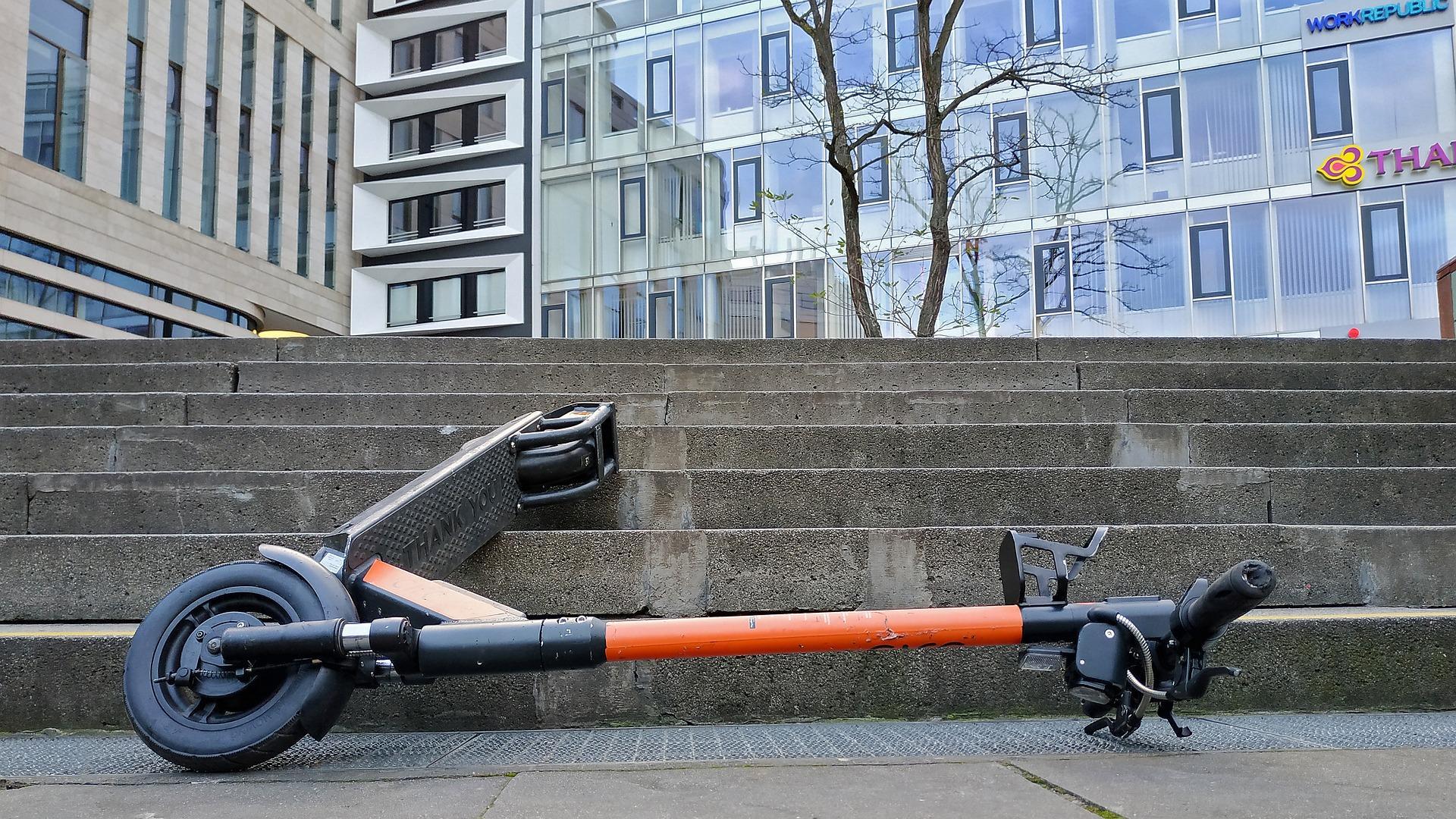 Ein gestohlener E-Scooter wurde in Torgau gefunden. (Symbolbild: Pixabay)