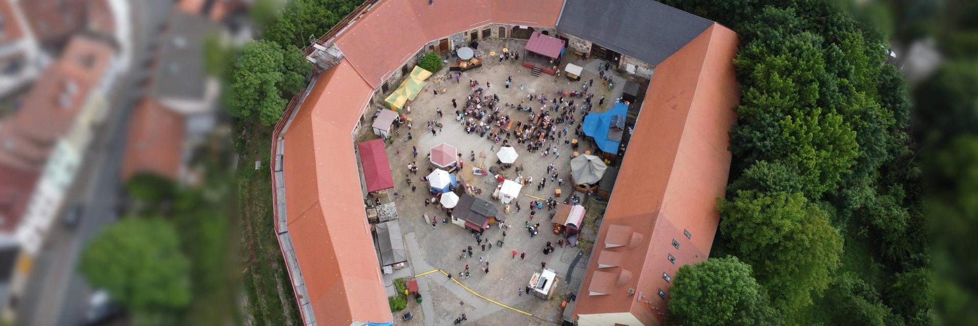 Der Schlosshof ist auch in diesem Jahr wieder Austragungsort vieler Veranstaltungen. (Archivbild: Stadtverwaltung Taucha)