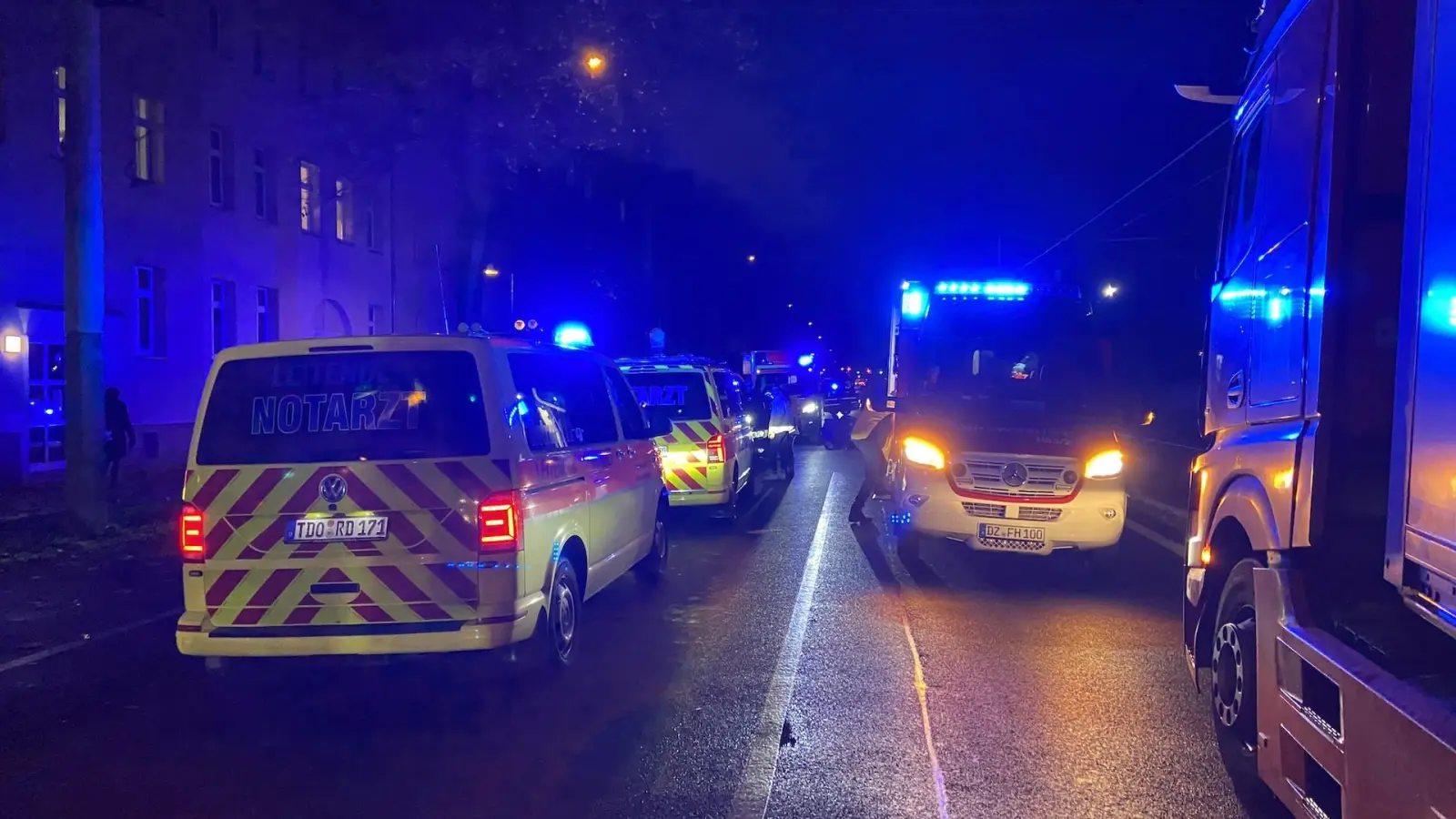 Zahlreiche Rettungskräfte waren im Einsatz. (Foto: Daniel Große)