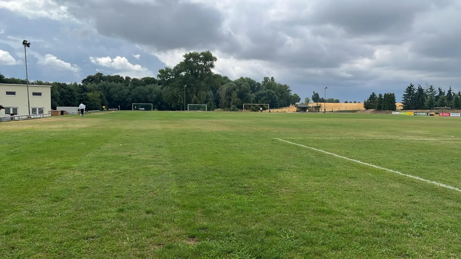 Der Fußballplatz in Pehritzsch (Foto: Gordon Kronfeld)