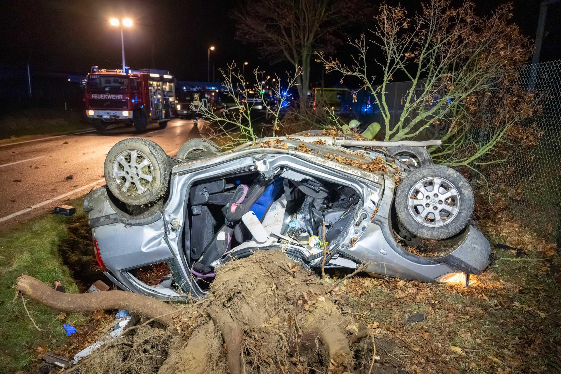 Ein 22-jähriger starb bei diesem Unfall. (Foto: EHL Media/Erik-Holm Langhof)