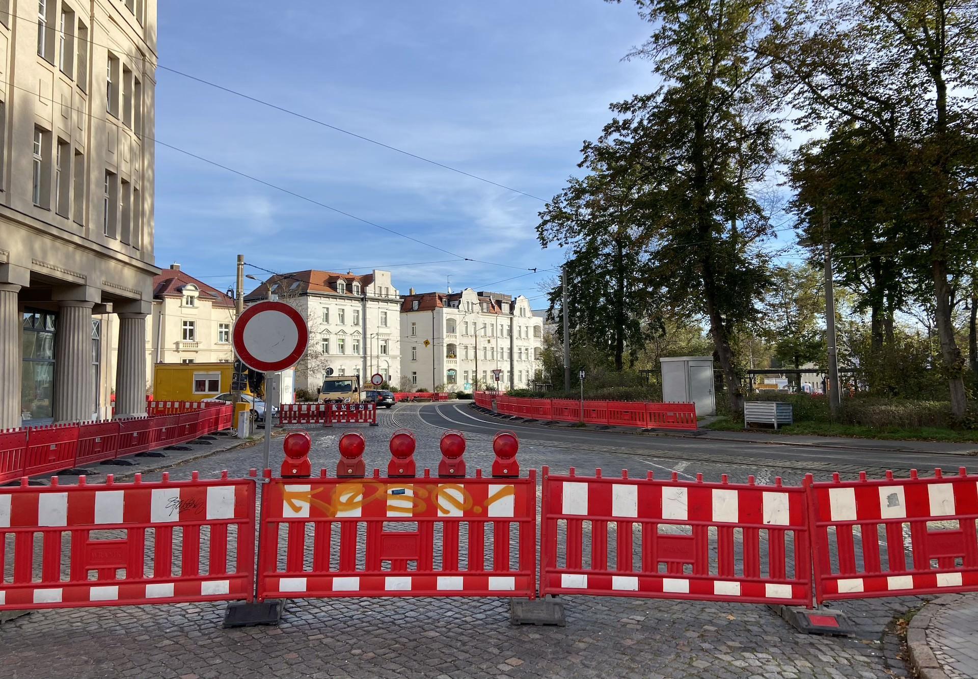 Aus der Lindnerstraße kommt man nun nicht mehr auf die Portitzer Straße. (Foto: taucha-kompakt.de)
